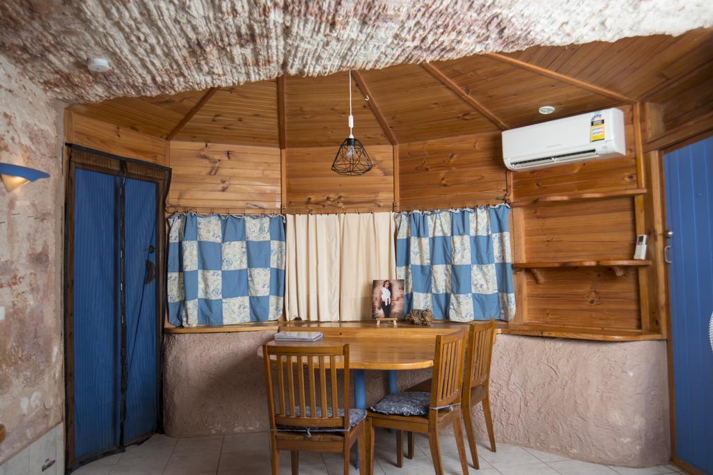 Ali's Underground Studio Coober Pedy Buitenkant foto